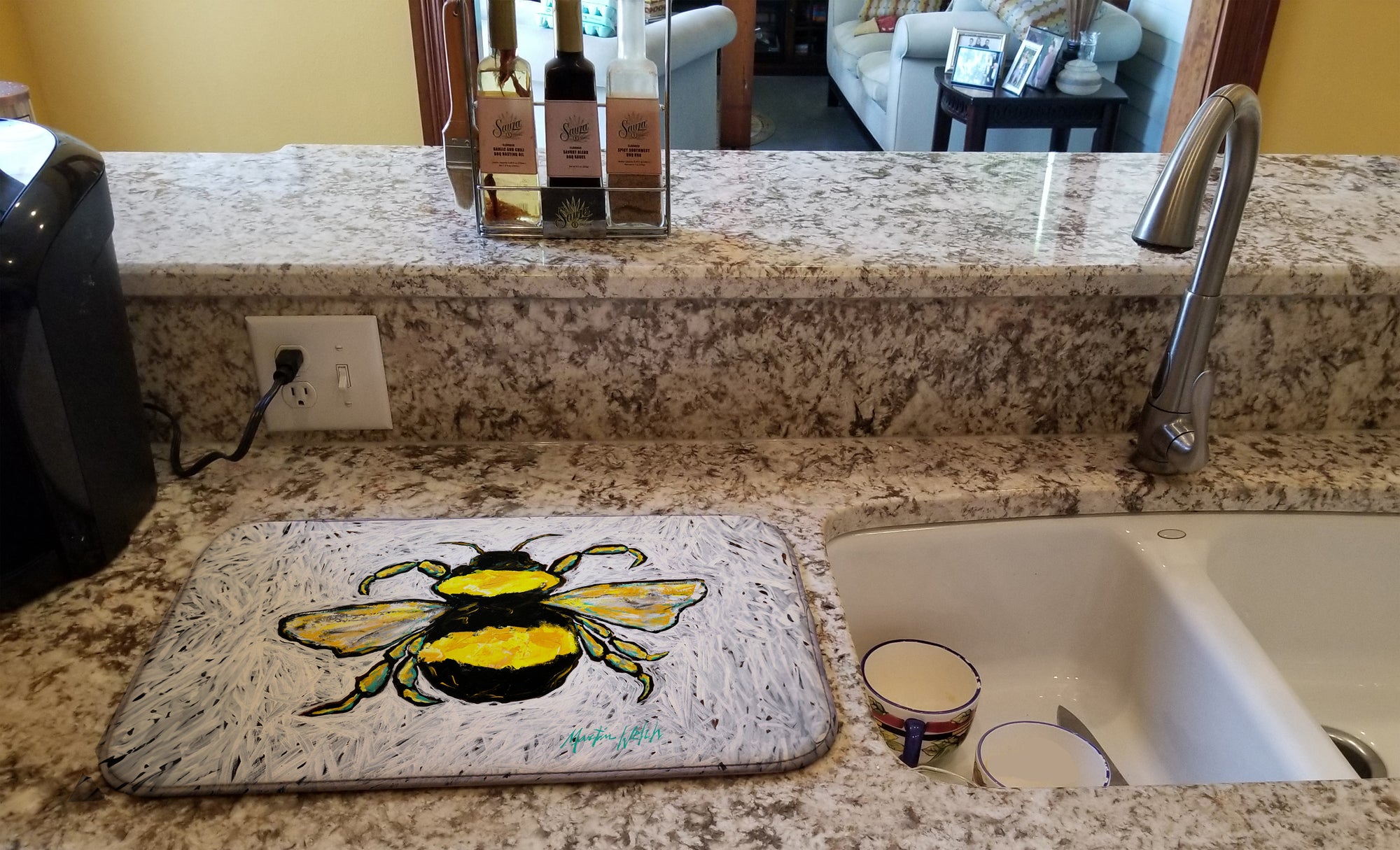 Buy this Buzzbee Bumblebee Dish Drying Mat