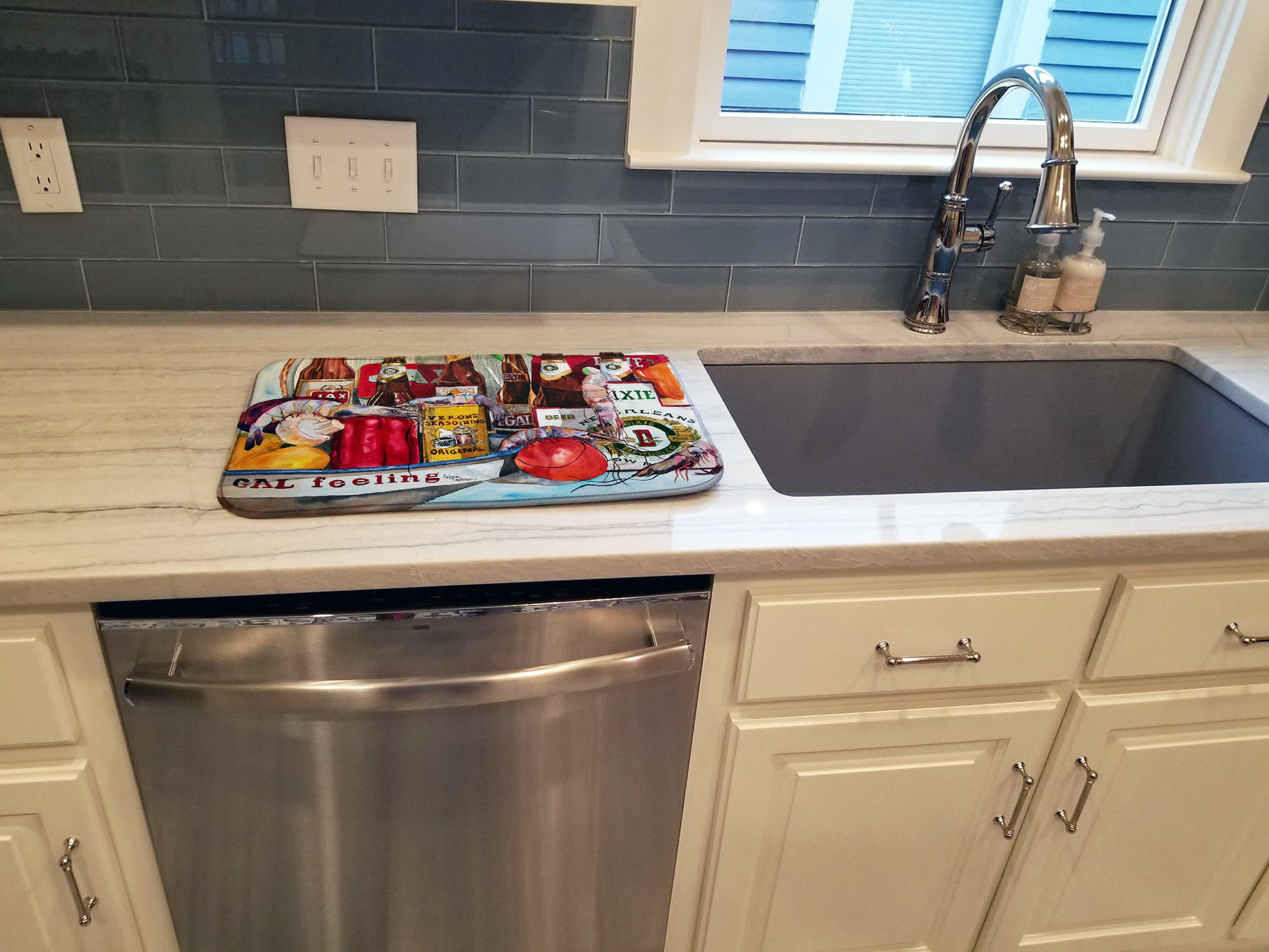 Veron's and New Orleans Beers Dish Drying Mat 1010DDM