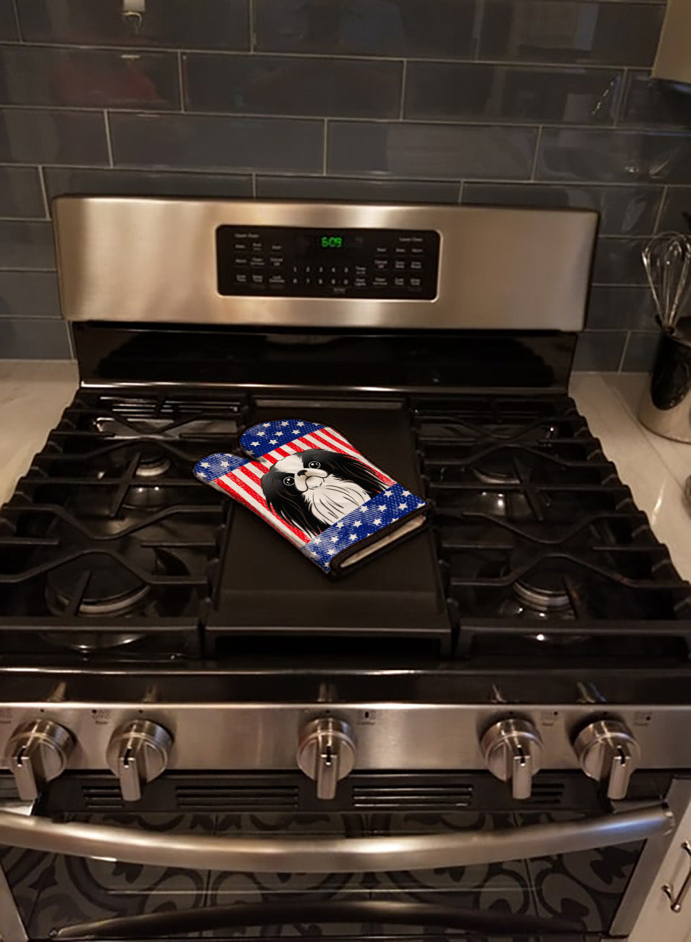American Flag and Japanese Chin Oven Mitt BB2160OVMT