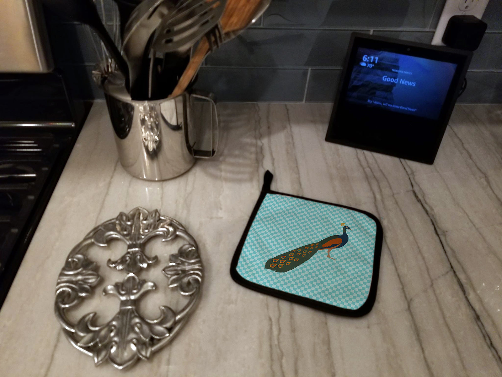 Caroline's Treasures Indian Peacock Peafowl Blue Check Pot Holders - Set of 2 - Heat-Resistant Kitchen Essentials BB8099PTHD