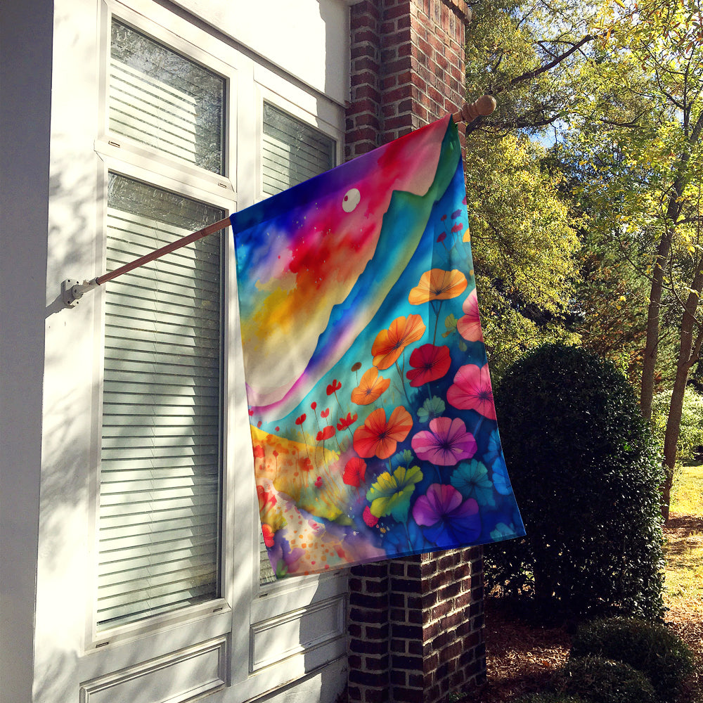 Caroline's Treasures Geraniums in Color House Flag