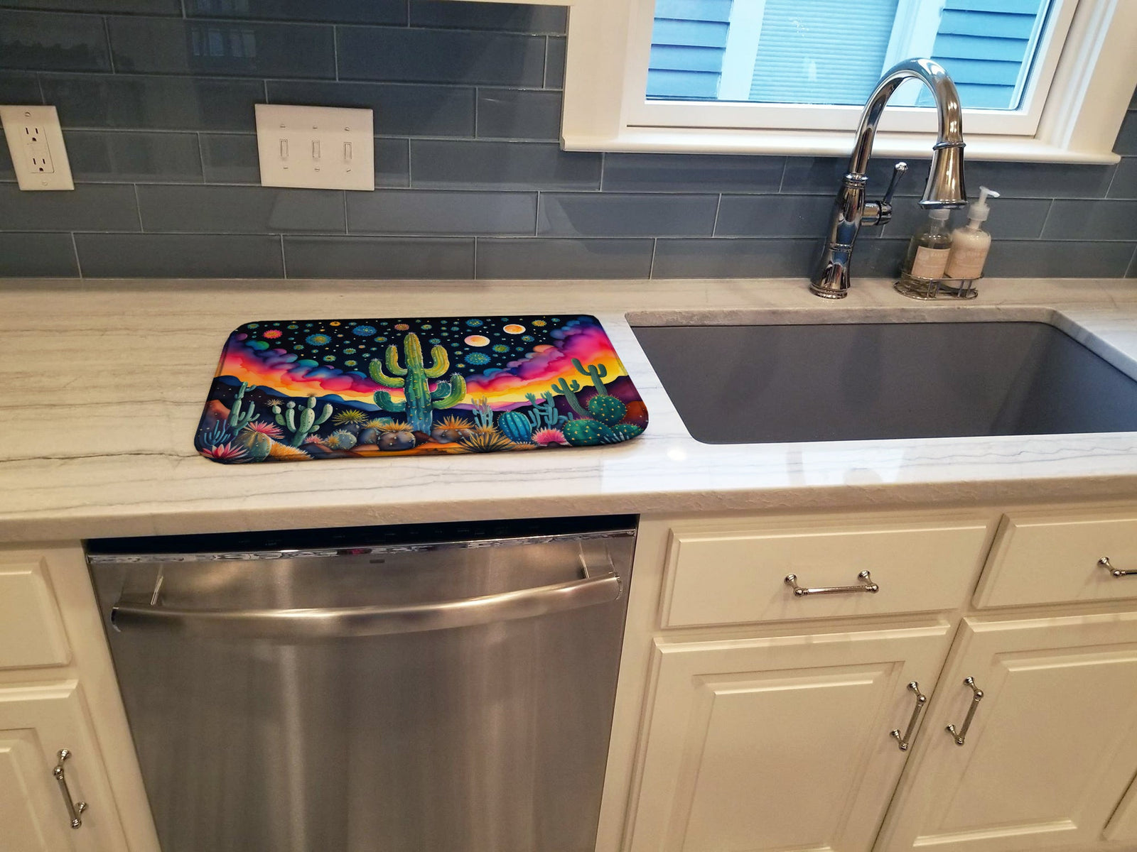 Caroline's Treasures Queen of the Night Cactus in Color Dish Drying Mat