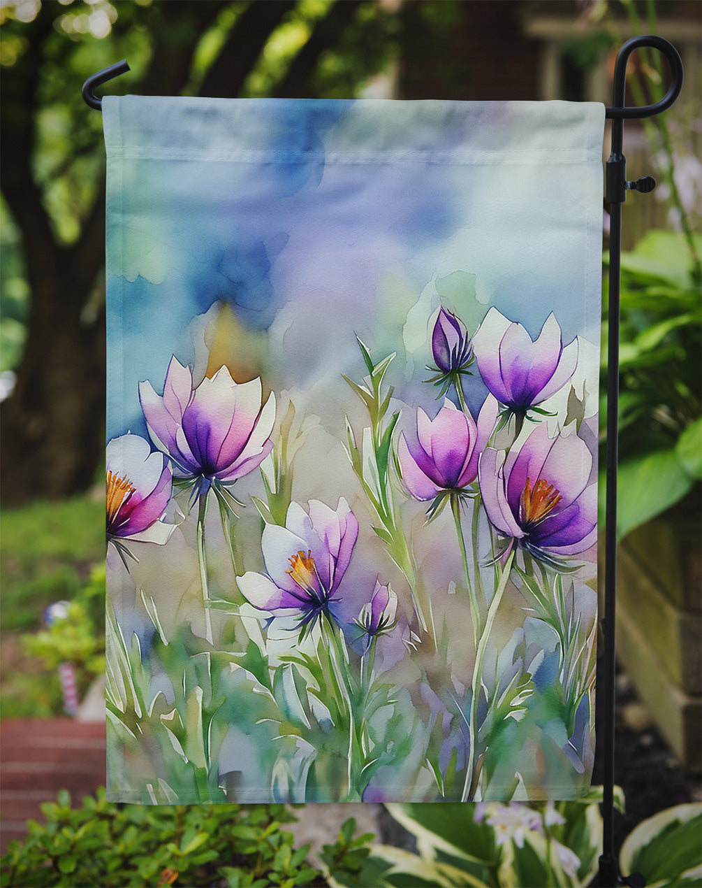 Caroline's Treasures South Dakota Pasque Flowers in Watercolor Garden Flag – Outdoor Decorative Yard Flag