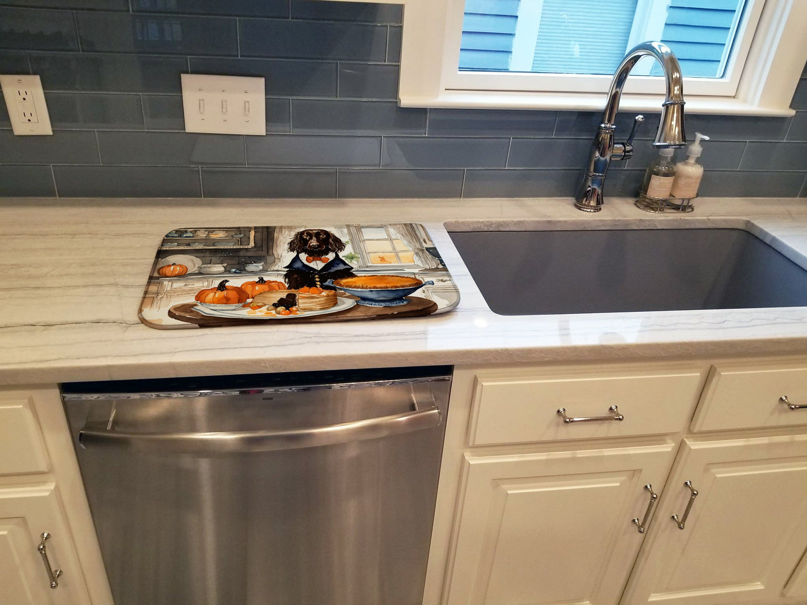 Caroline's Treasures Boykin Spaniel Fall Kitchen Pumpkins Dish Drying Mat