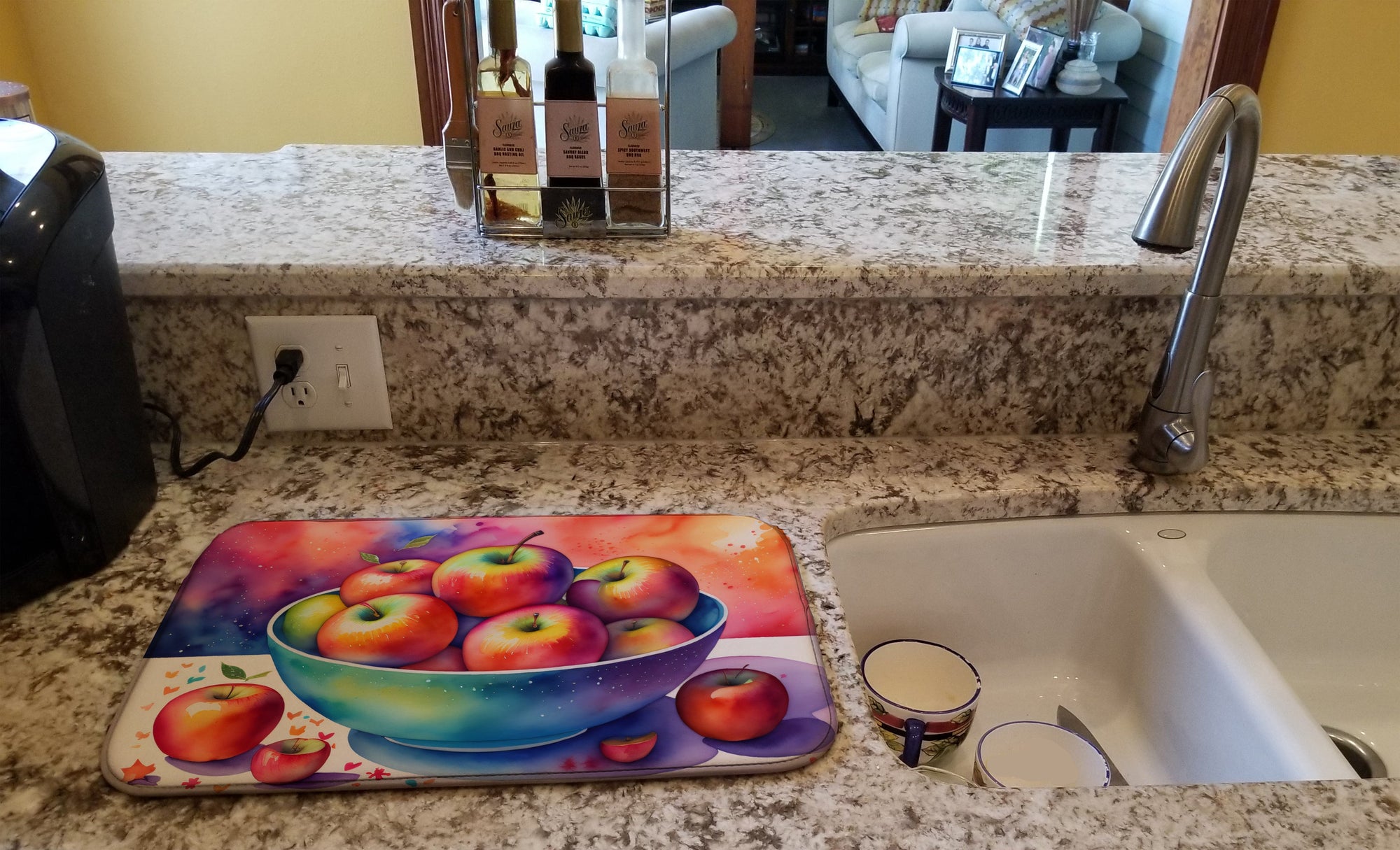 Caroline's Treasures Colorful Apples Dish Drying Mat