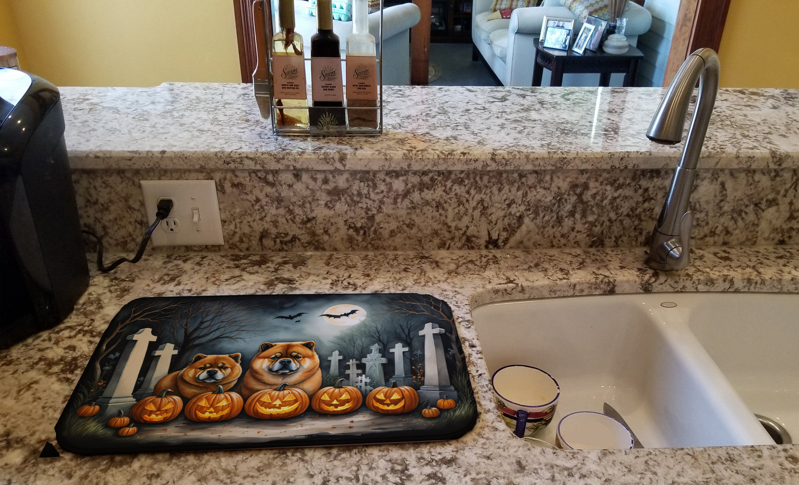 Caroline's Treasures Chow Chow Spooky Halloween Dish Drying Mat