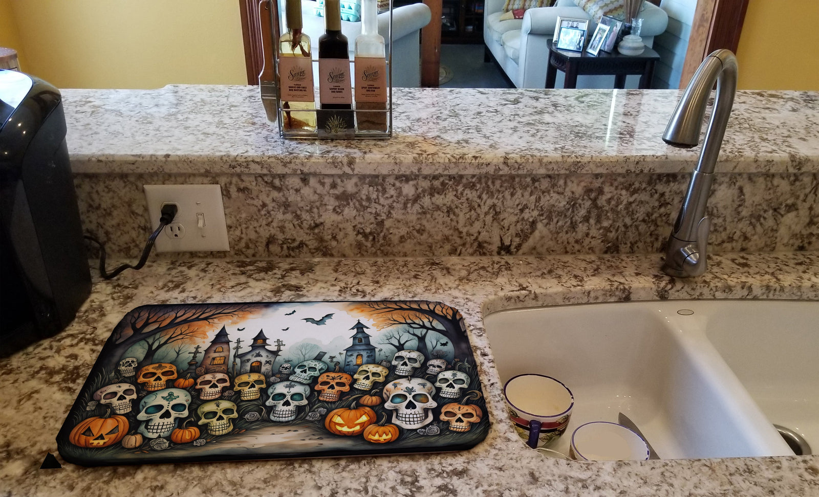 Caroline's Treasures Calaveras Sugar Skulls Spooky Halloween Dish Drying Mat