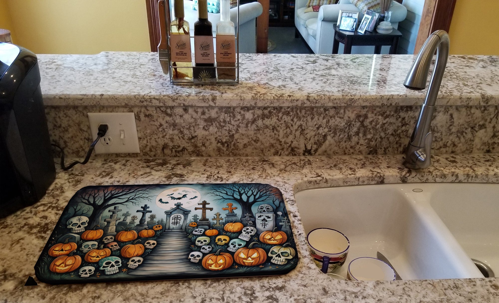 Caroline's Treasures Calaveras Sugar Skulls Spooky Halloween Dish Drying Mat