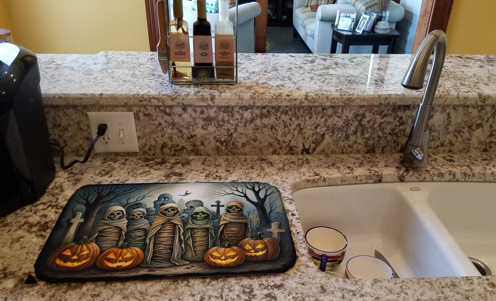Caroline's Treasures Mummies Spooky Halloween Dish Drying Mat