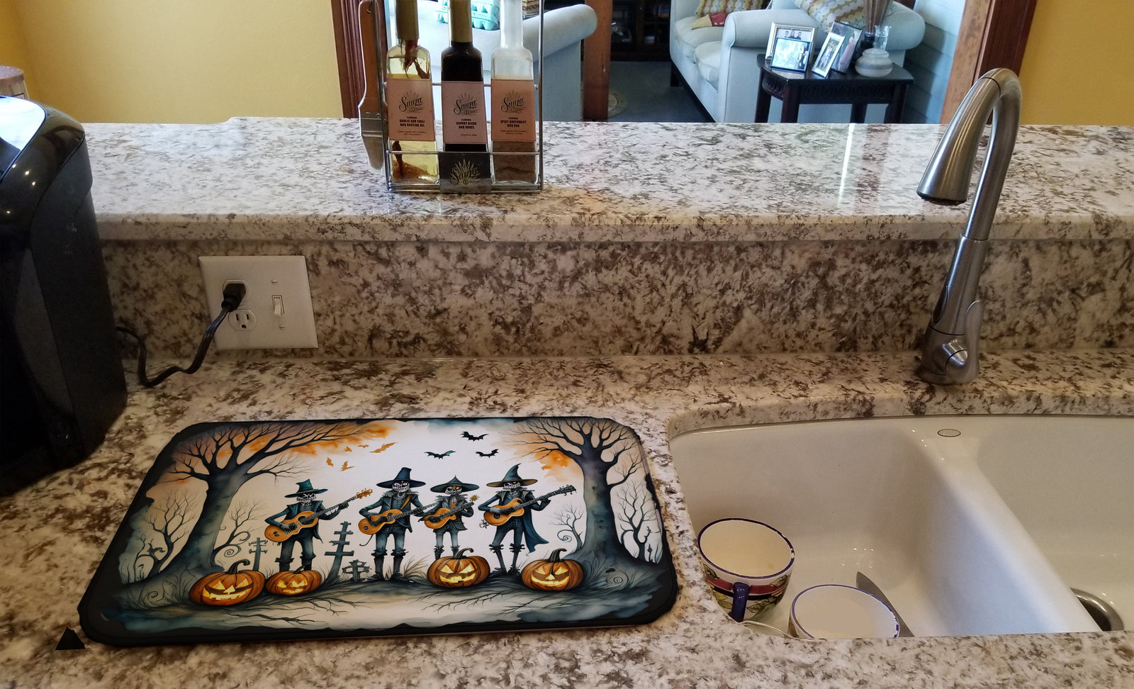 Caroline's Treasures Mariachi Skeleton Band Spooky Halloween Dish Drying Mat