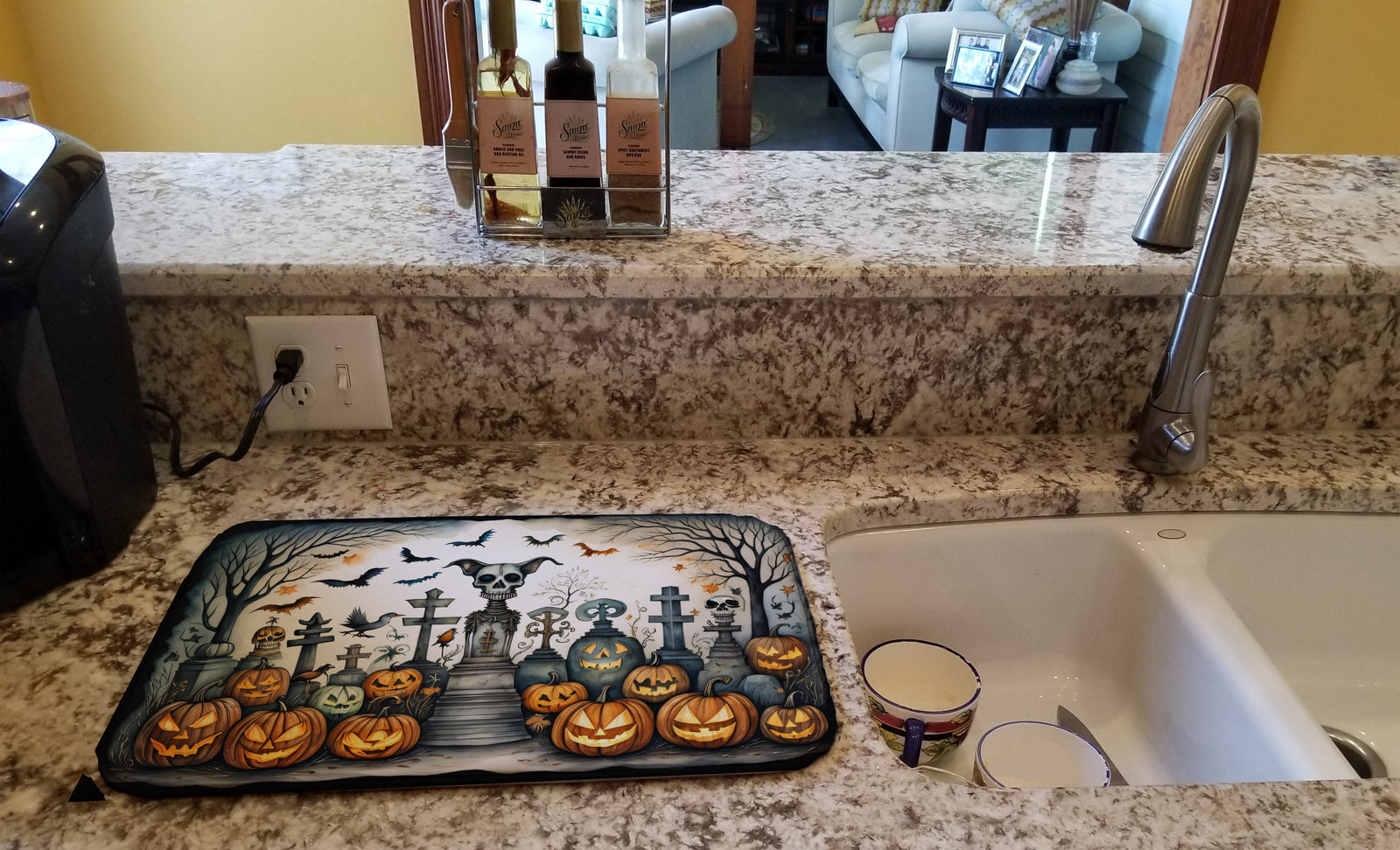 Caroline's Treasures Pet Cemetery Spooky Halloween Dish Drying Mat
