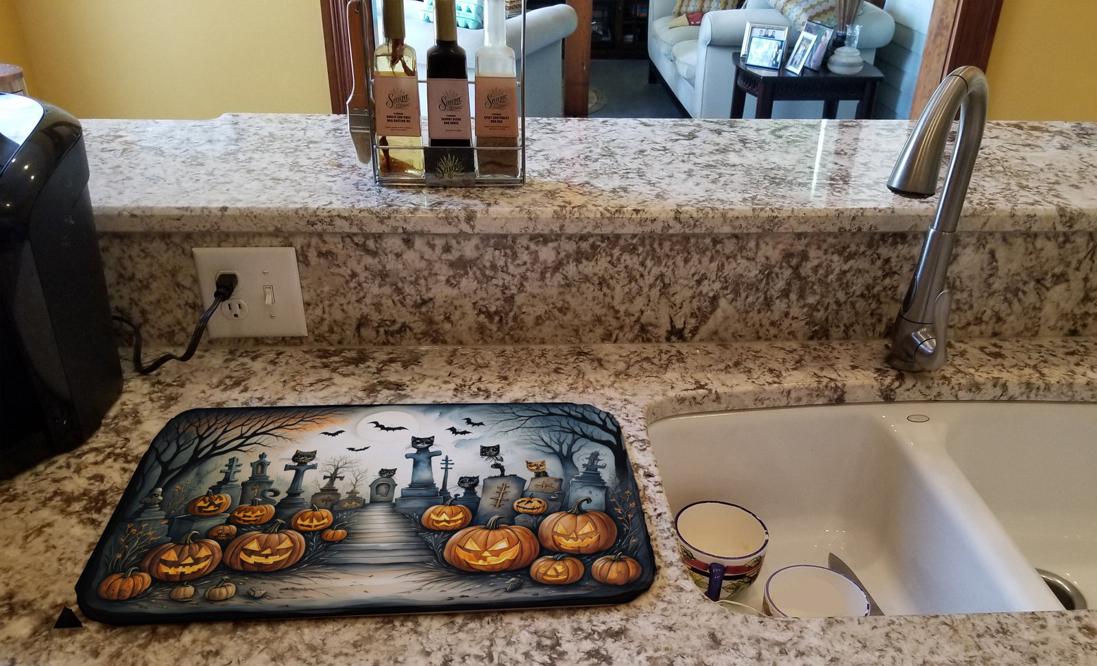 Caroline's Treasures Cat Cemetery Spooky Halloween Dish Drying Mat