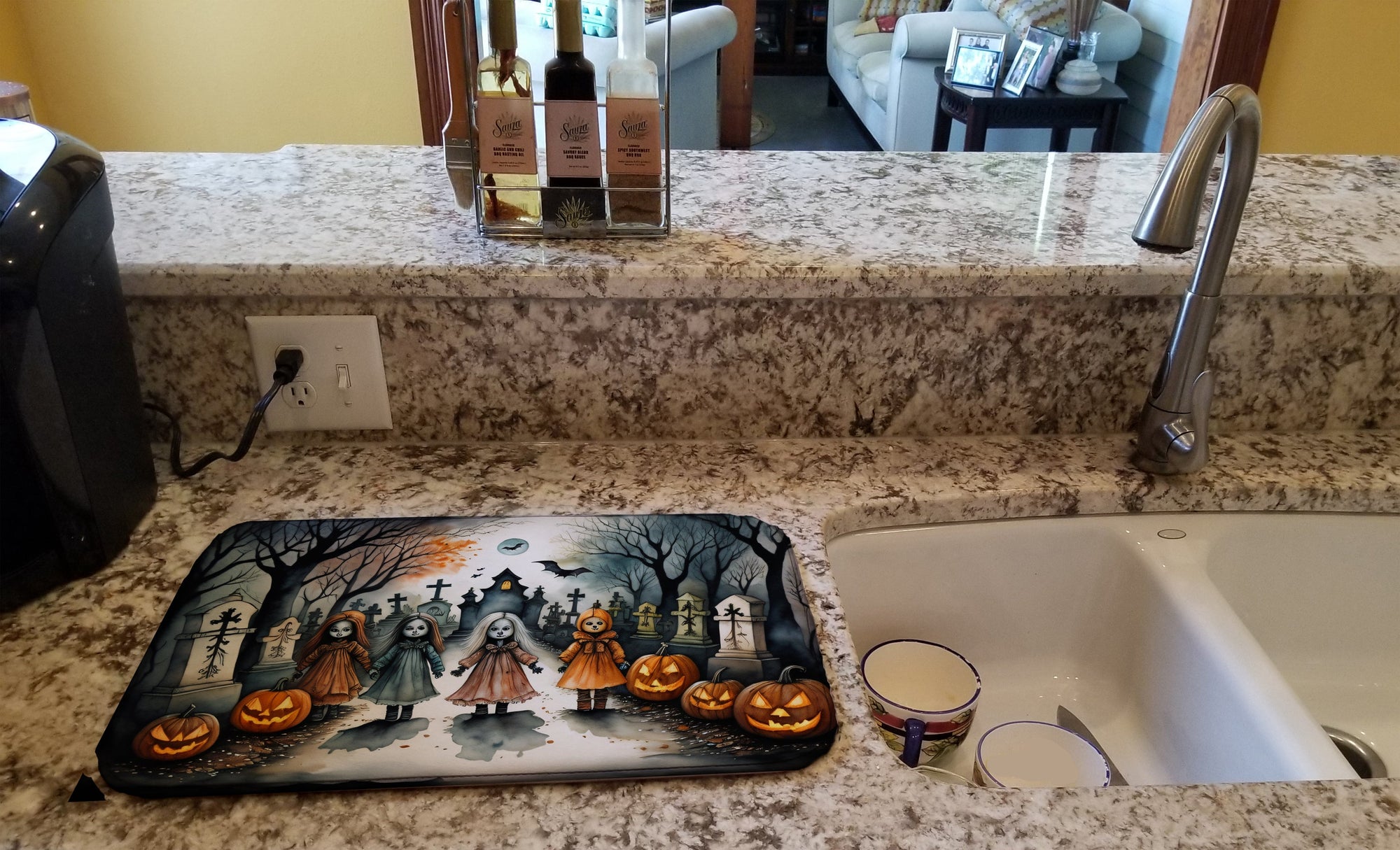 Caroline's Treasures Creepy Dolls Spooky Halloween Dish Drying Mat