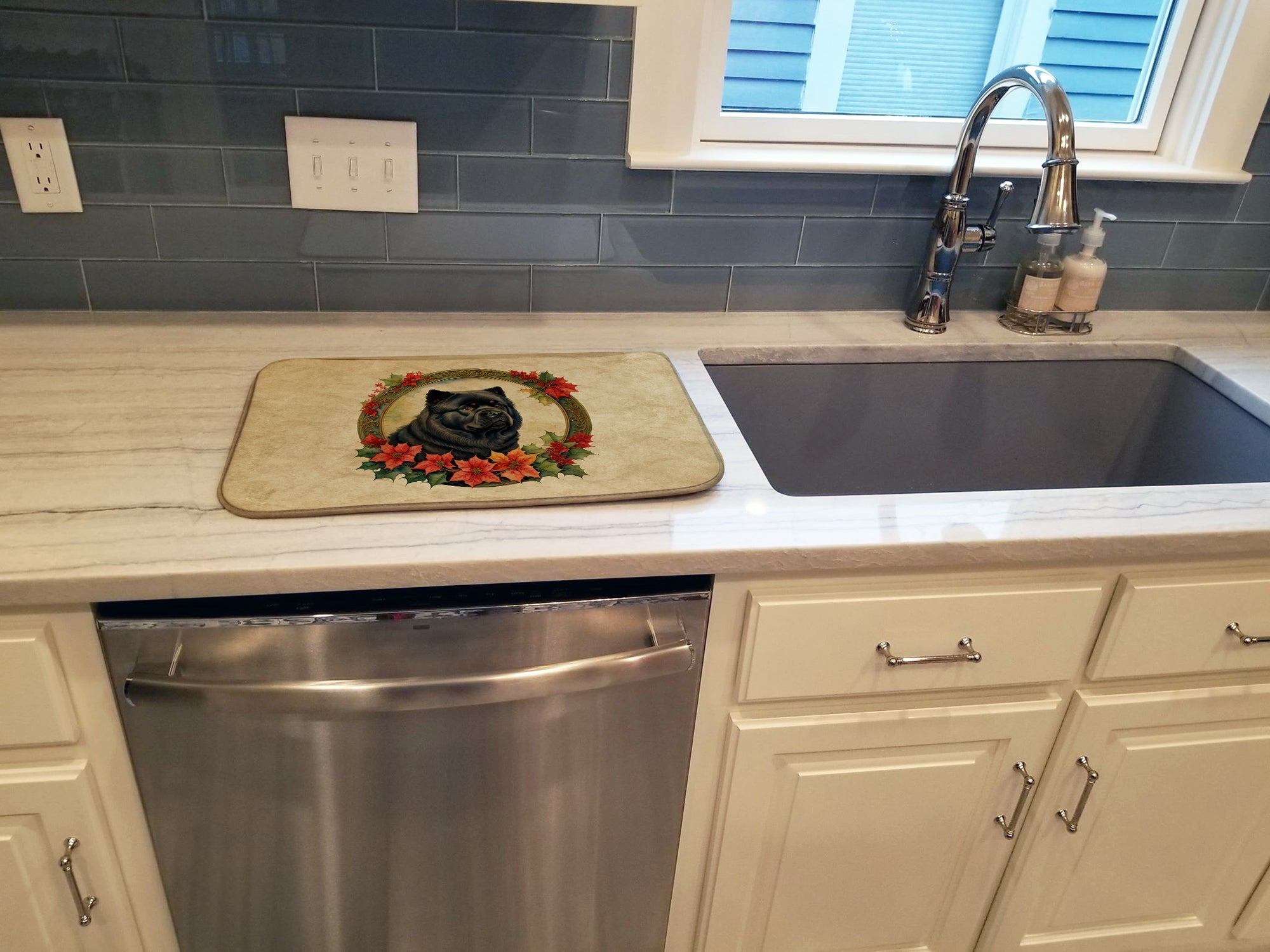 Caroline's Treasures Chow Chow Christmas Flowers Dish Drying Mat