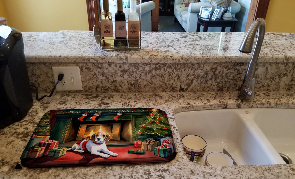 Caroline's Treasures Beagle Cozy Christmas Dish Drying Mat