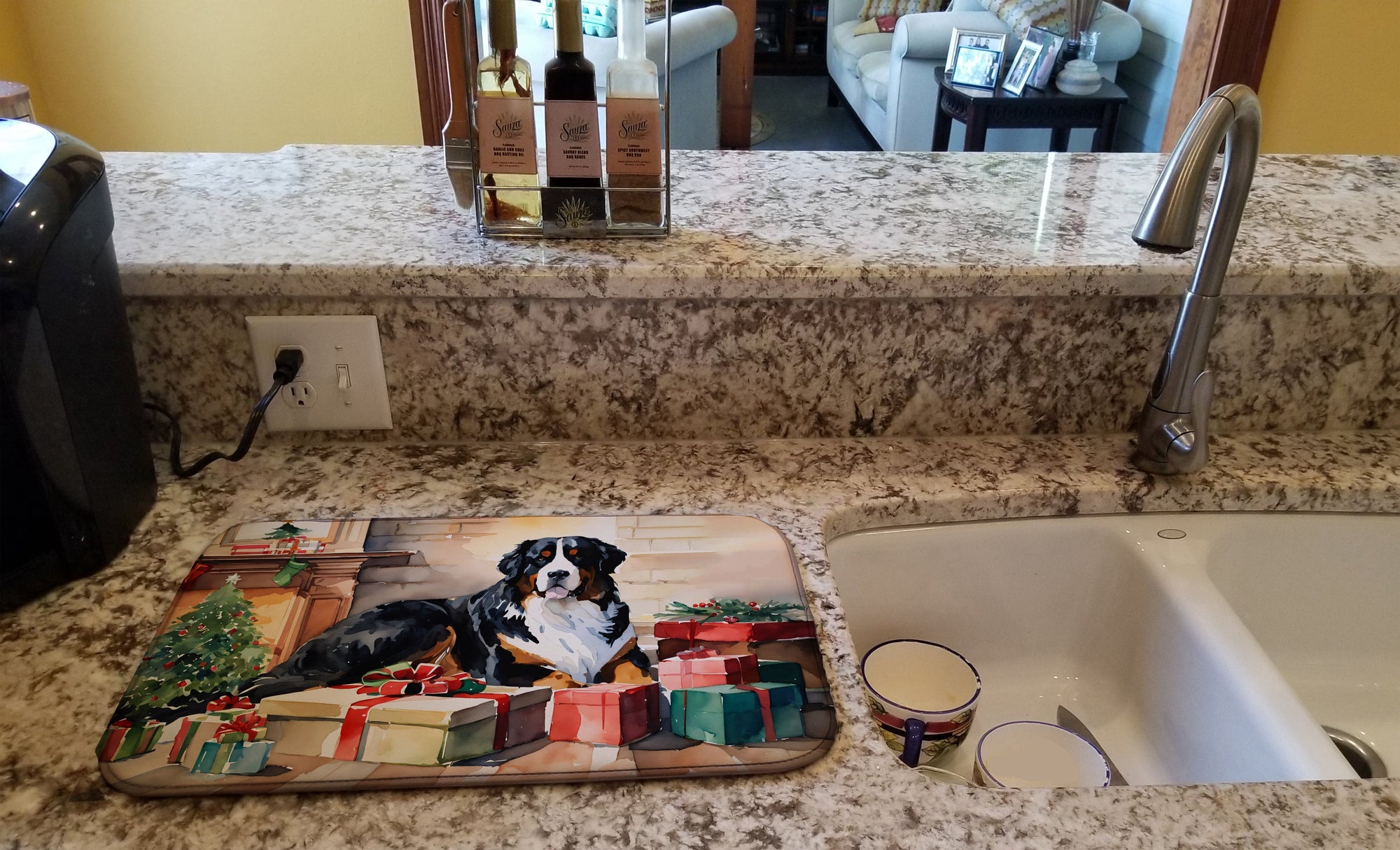 Caroline's Treasures Bernese Mountain Dog Cozy Christmas Dish Drying Mat