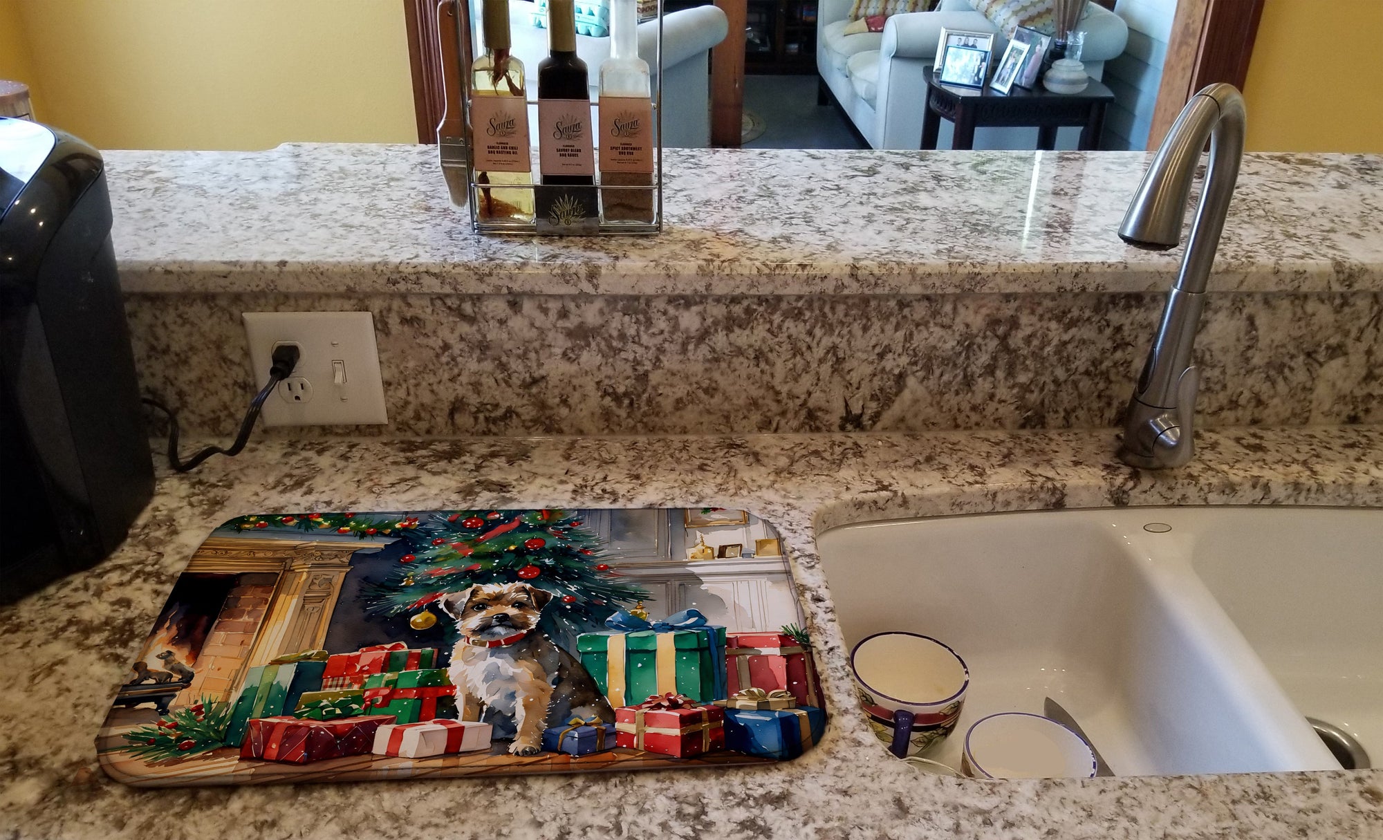 Caroline's Treasures Border Terrier Cozy Christmas Dish Drying Mat