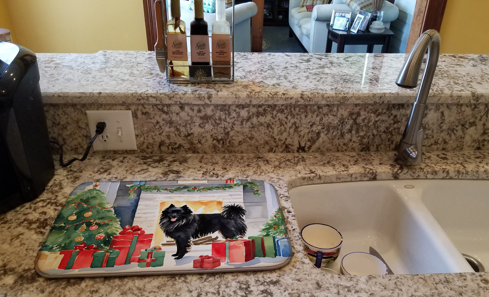 Caroline's Treasures German Spitz Cozy Christmas Dish Drying Mat