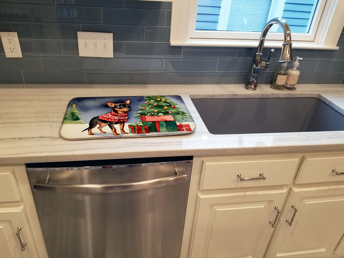 Caroline's Treasures Miniature Pinscher Cozy Christmas Dish Drying Mat