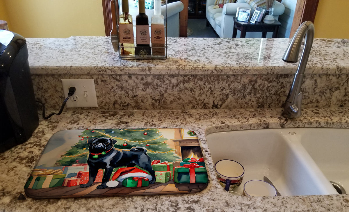 Caroline's Treasures Pug Cozy Christmas Dish Drying Mat