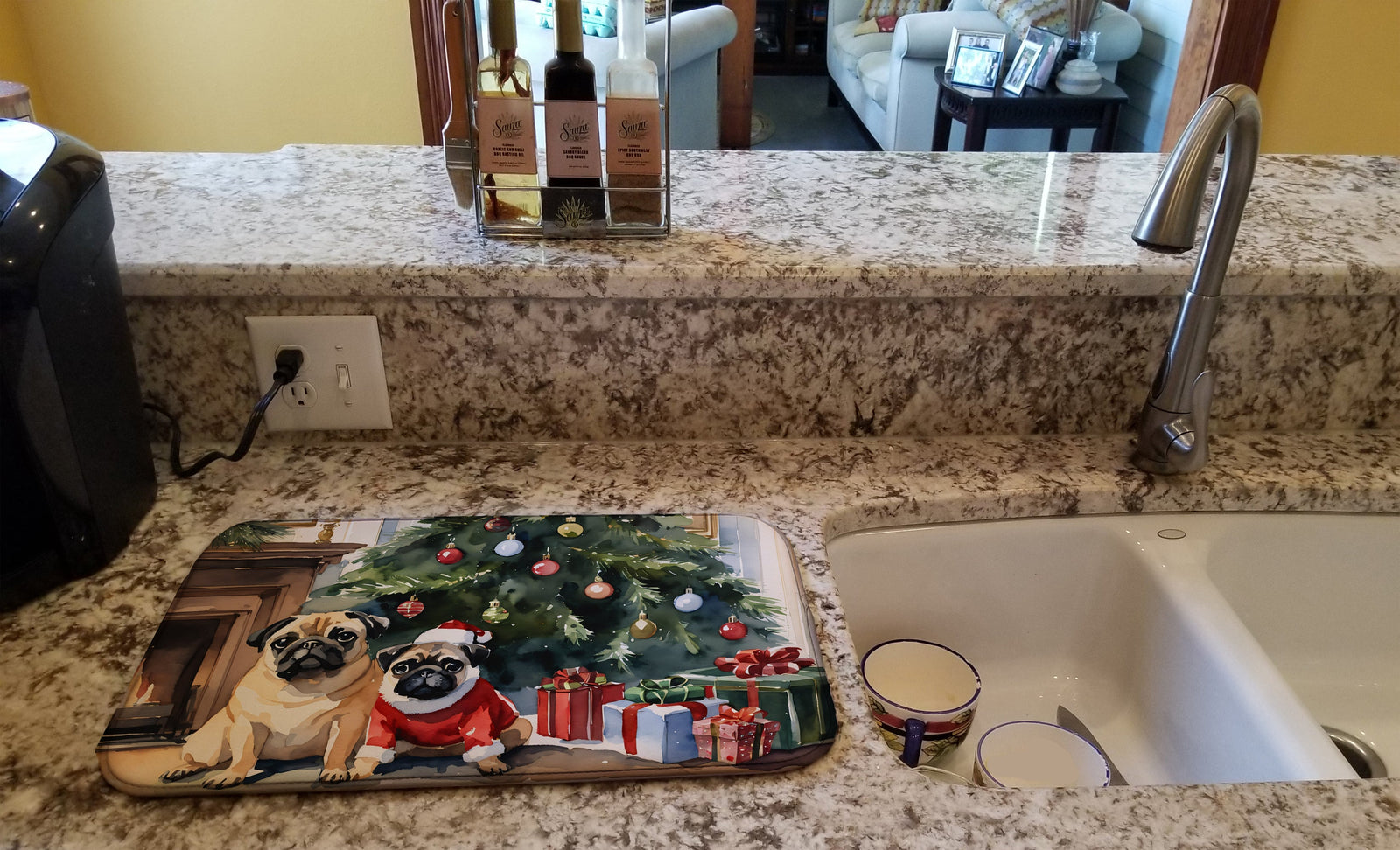 Caroline's Treasures Pug Cozy Christmas Dish Drying Mat