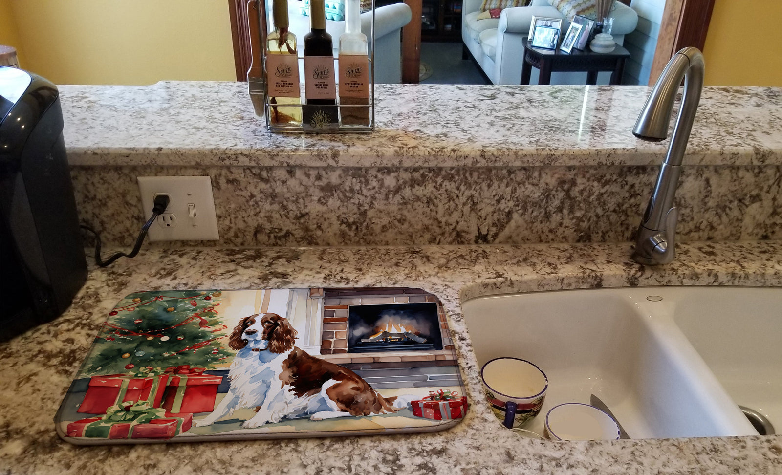 Caroline's Treasures Welsh Springer Spaniel Cozy Christmas Dish Drying Mat