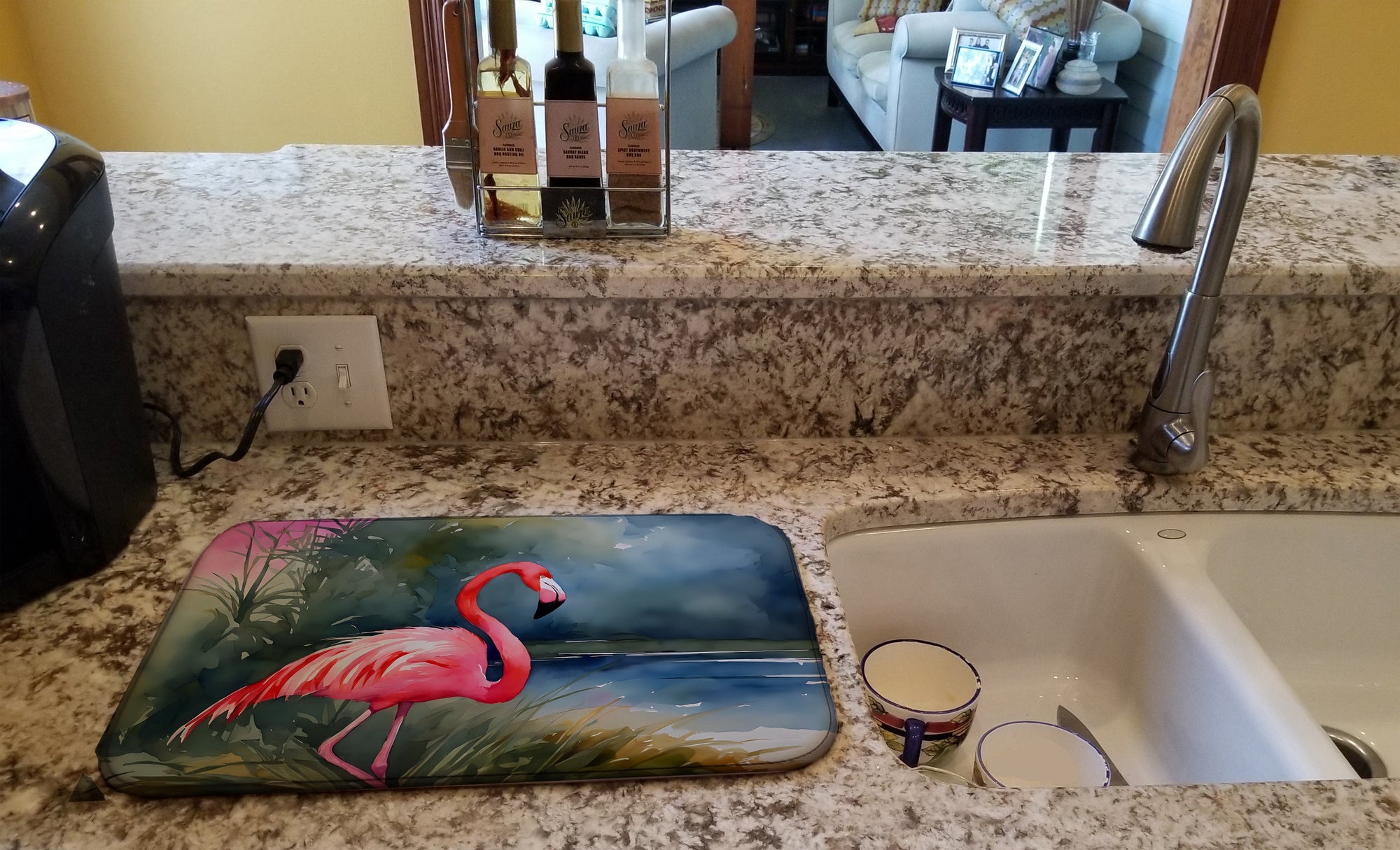Caroline's Treasures Flamingo Dish Drying Mat