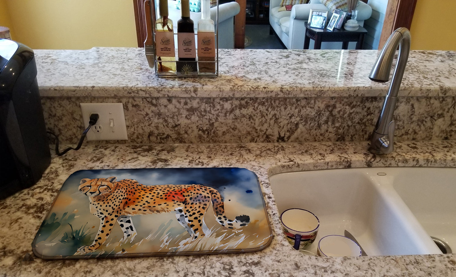Caroline's Treasures Cheetah Dish Drying Mat