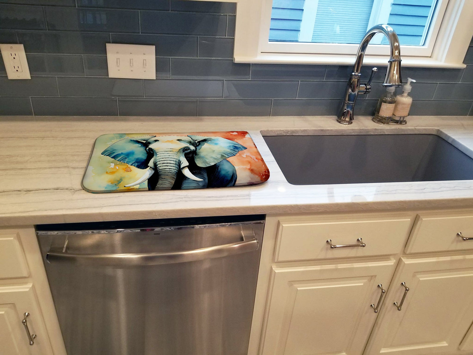 Caroline's Treasures Elephant Dish Drying Mat