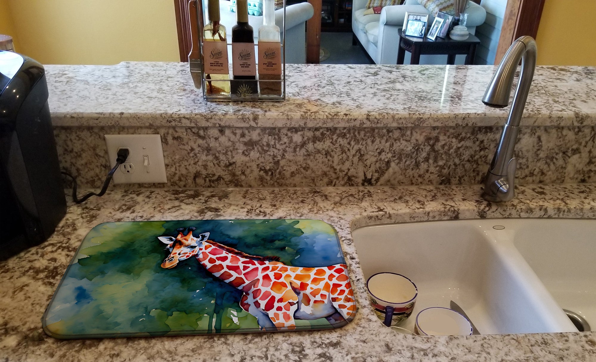 Caroline's Treasures Giraffe Dish Drying Mat