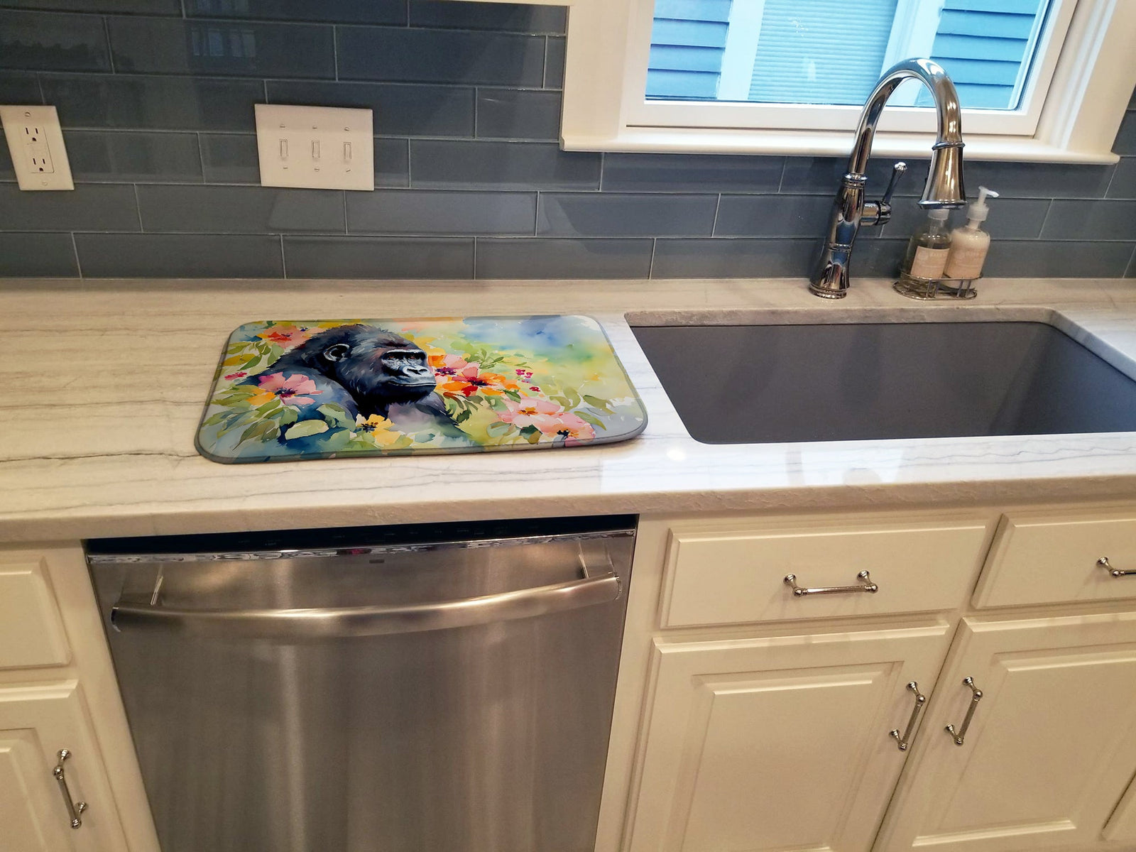 Caroline's Treasures Gorilla Dish Drying Mat