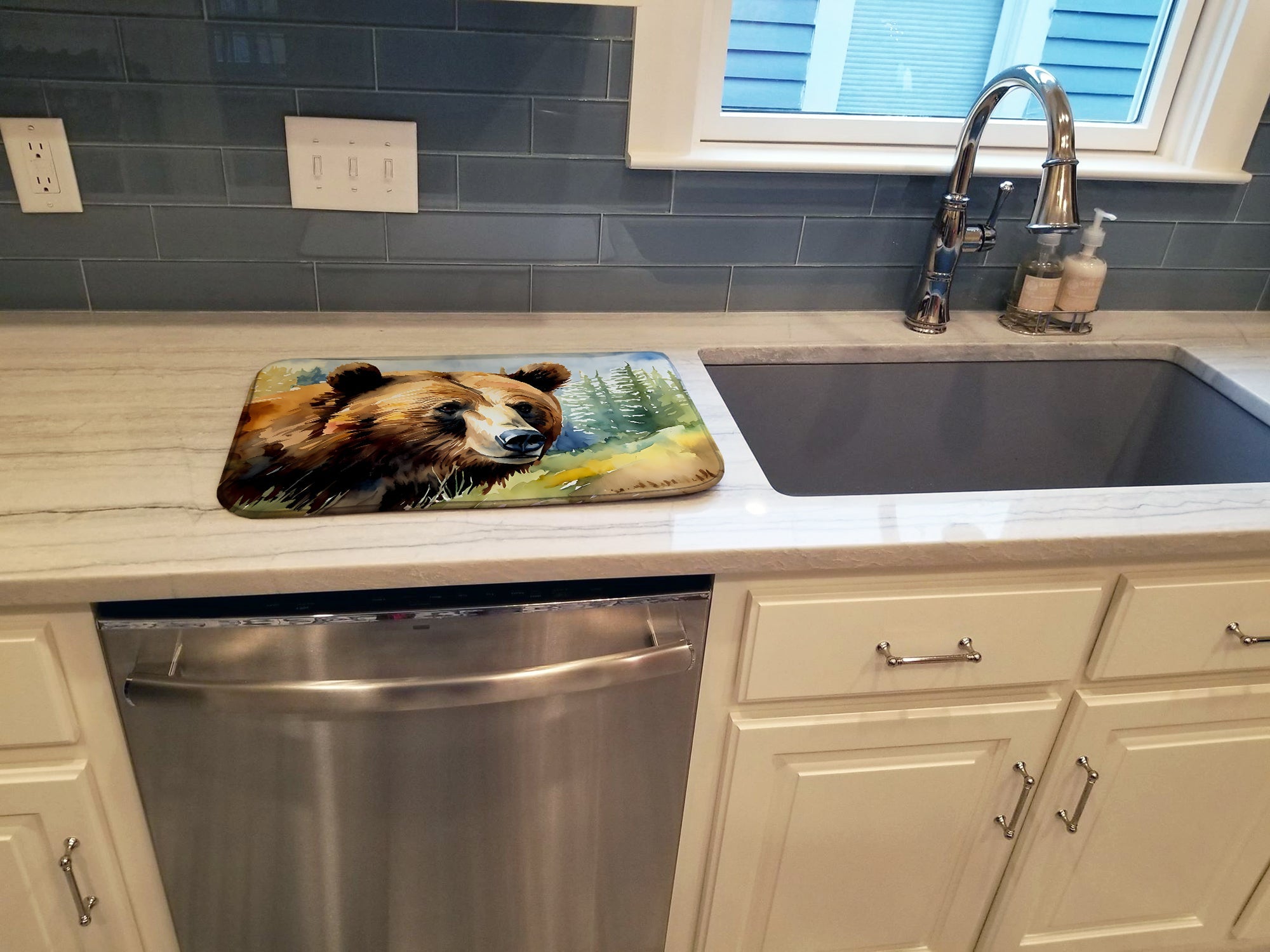 Caroline's Treasures Grizzly Bear Dish Drying Mat