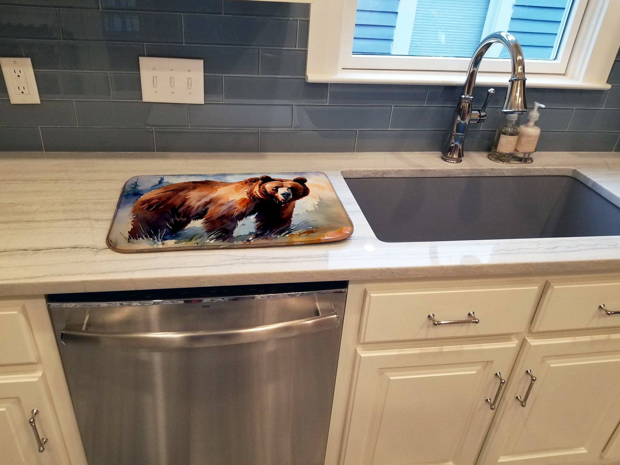 Caroline's Treasures Grizzly Bear Dish Drying Mat