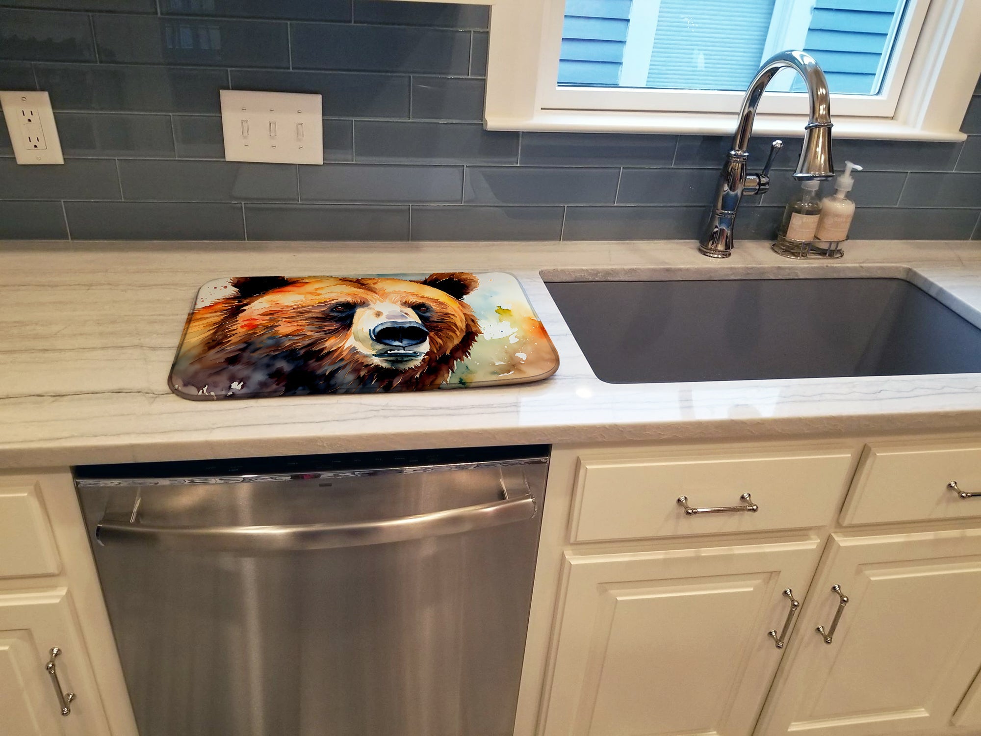 Caroline's Treasures Grizzly Bear Dish Drying Mat