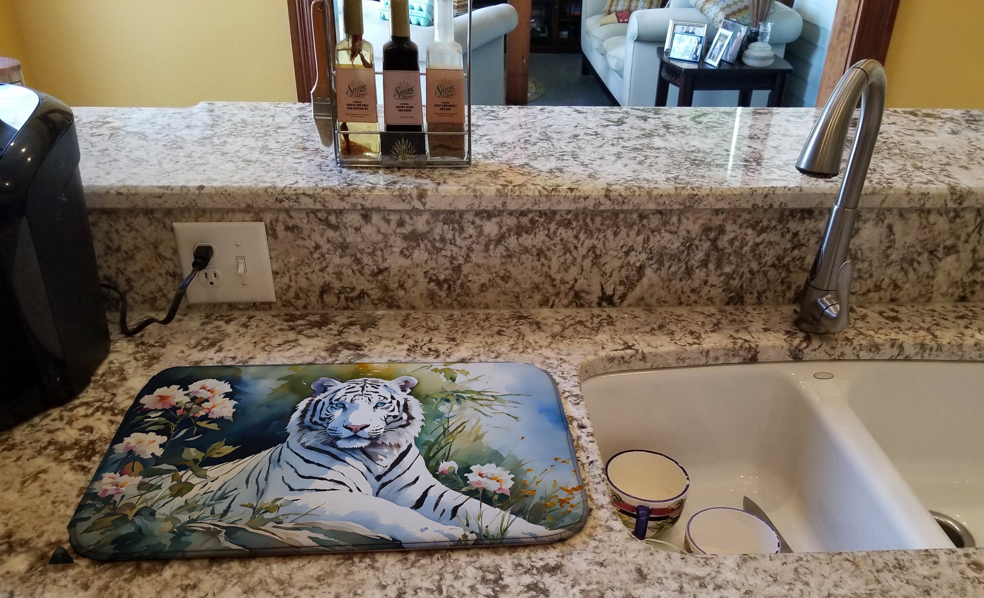 Caroline's Treasures White Tiger Dish Drying Mat