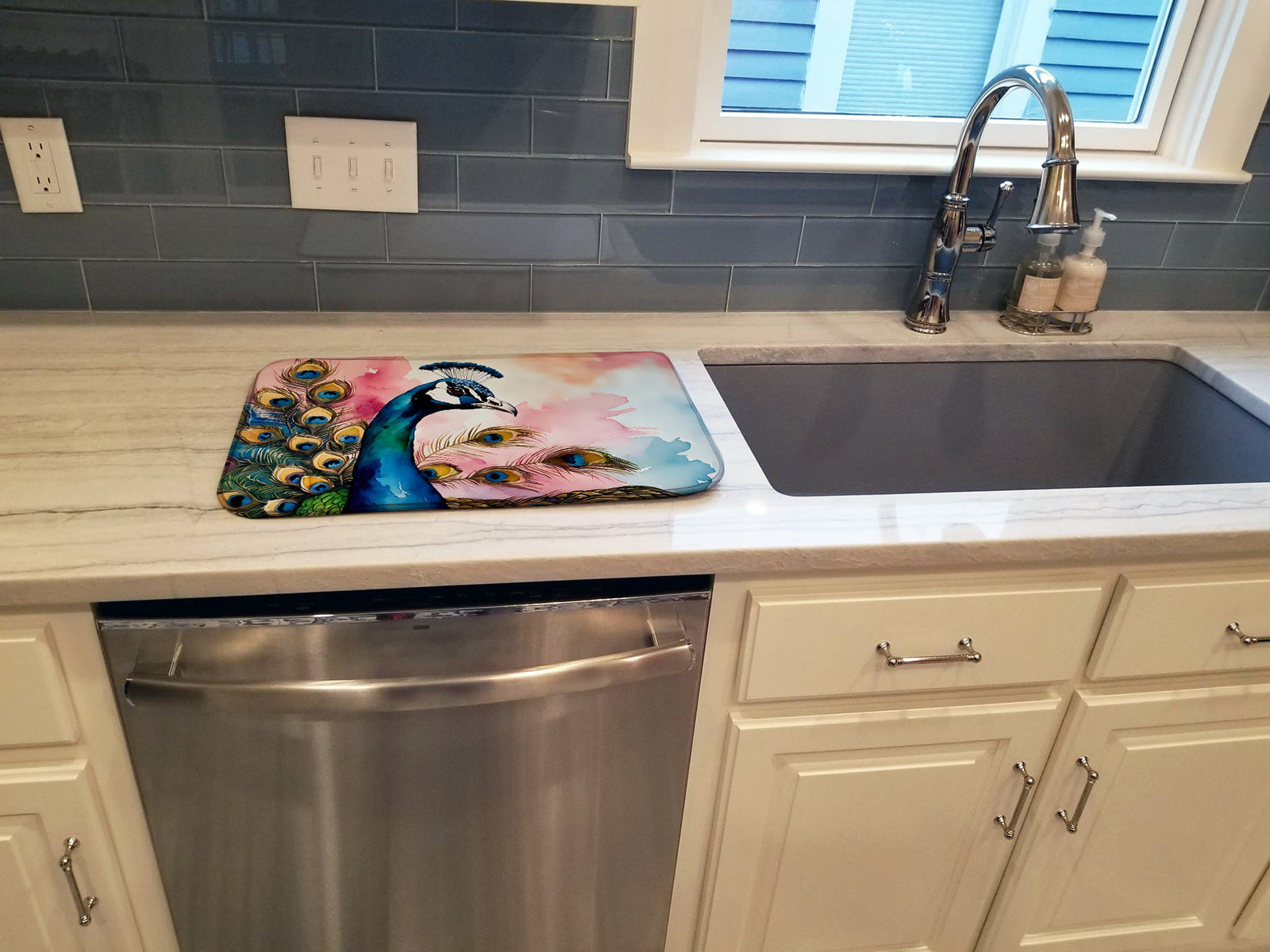 Caroline's Treasures Peacock Dish Drying Mat