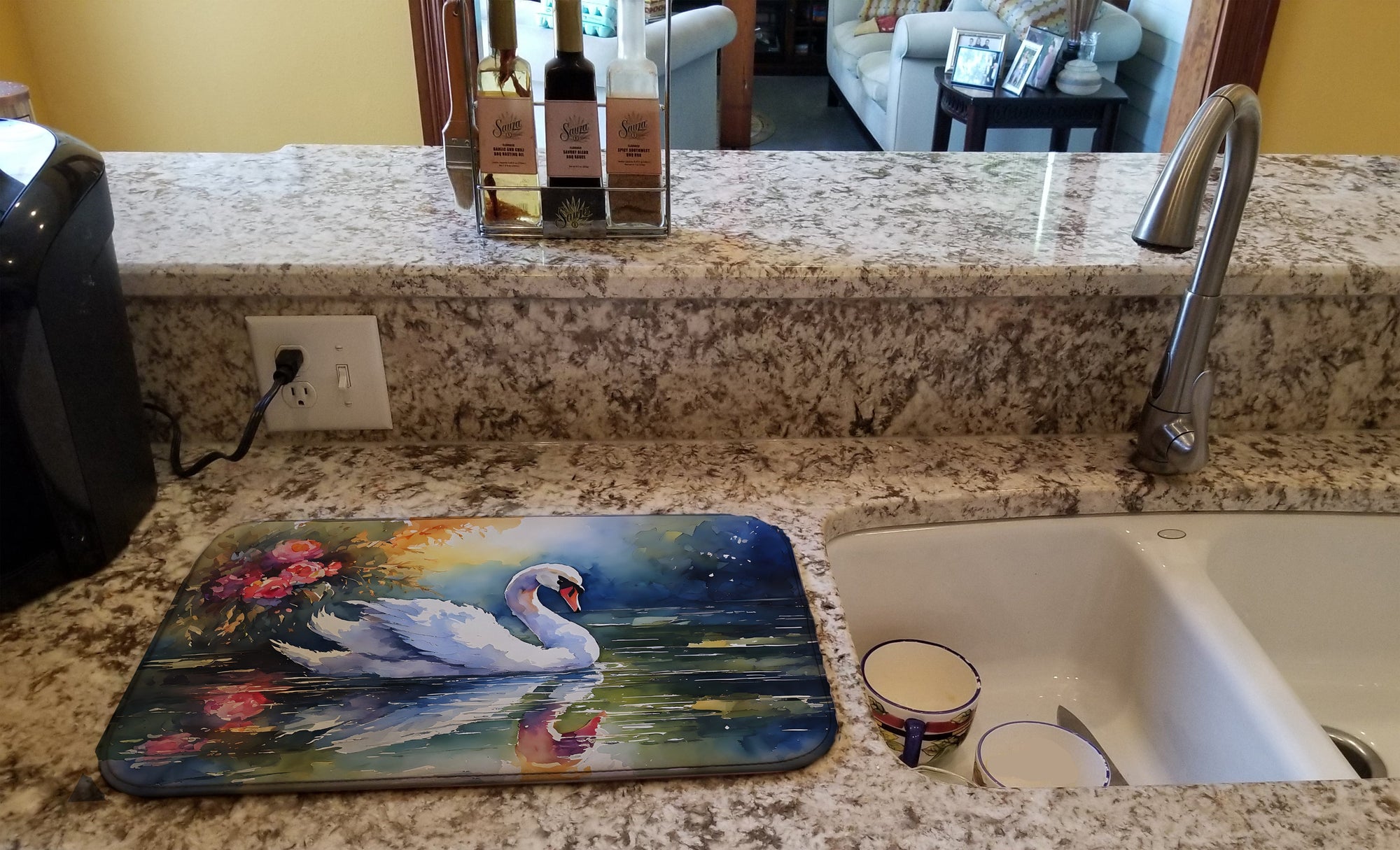 Caroline's Treasures Swan Dish Drying Mat