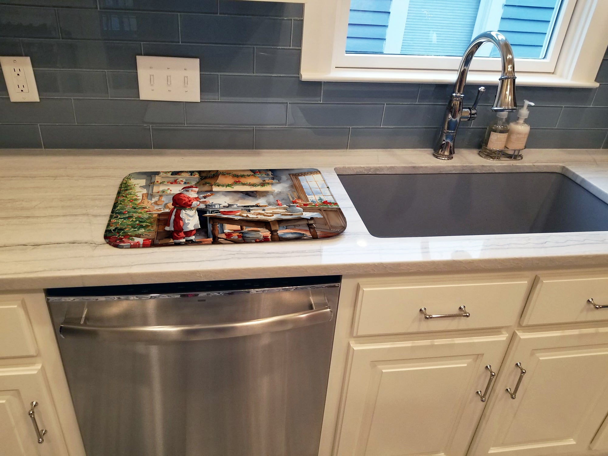 Caroline's Treasures Cookies with Santa Claus Dish Drying Mat