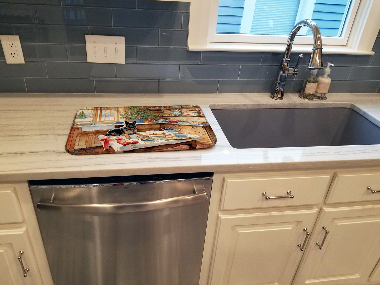 Caroline's Treasures German Shepherd Christmas Cookies Dish Drying Mat