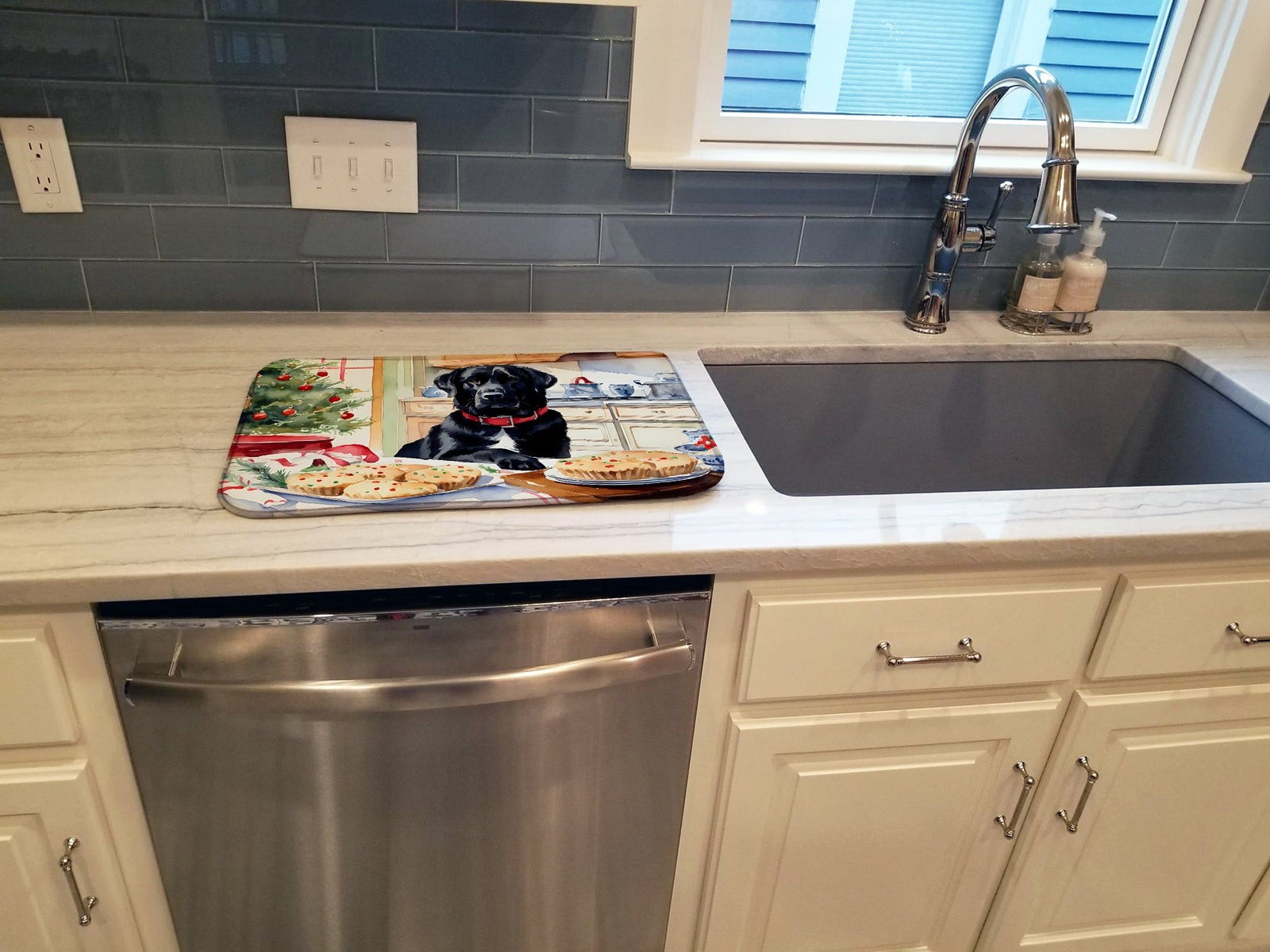 Caroline's Treasures Labrador Retriever Christmas Cookies Dish Drying Mat