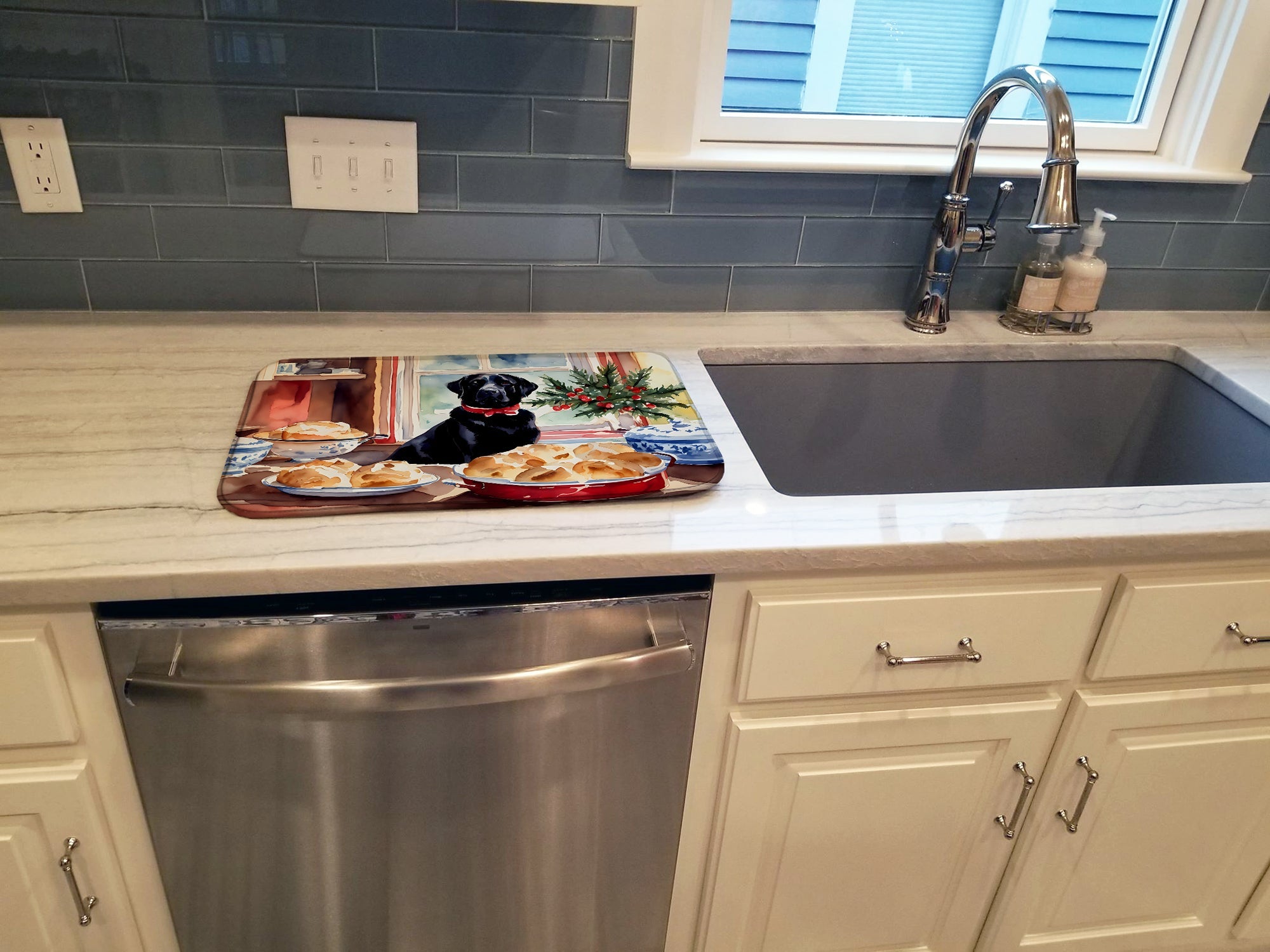 Caroline's Treasures Labrador Retriever Christmas Cookies Dish Drying Mat