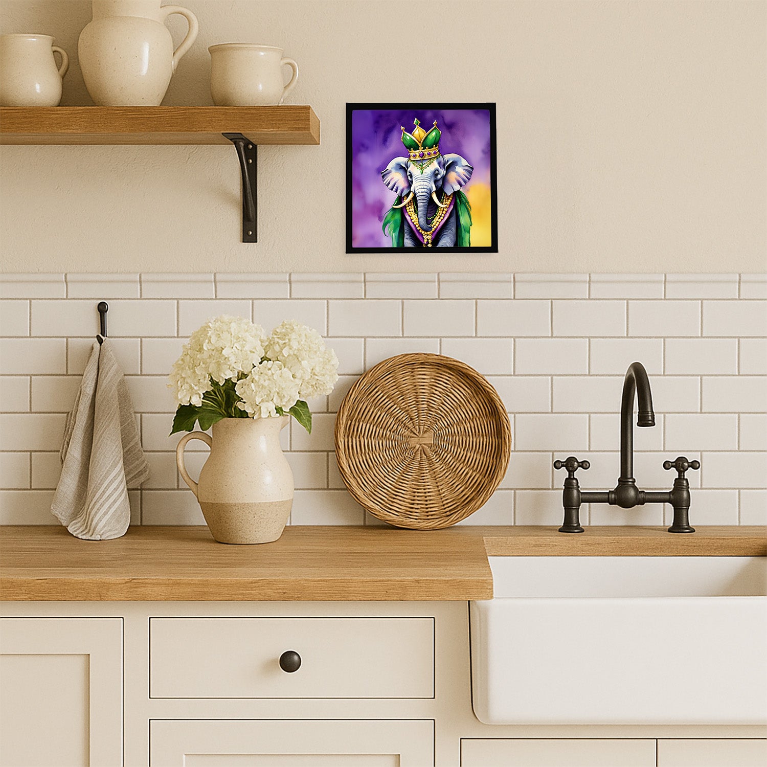 Caroline's Treasures Elephant King of Mardi Gras Framed Metal Print