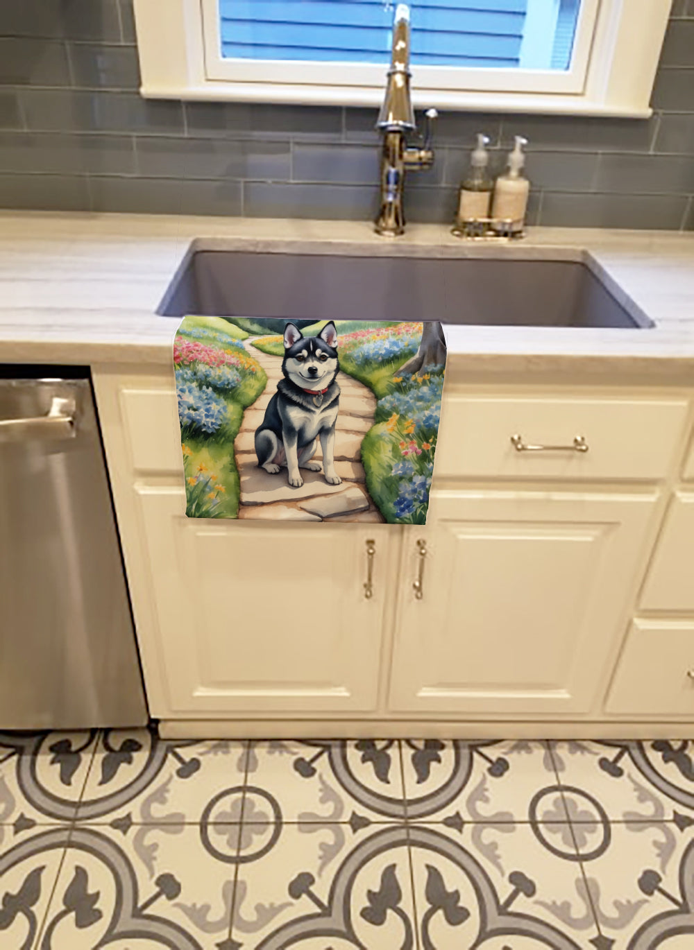 Caroline's Treasures Alaskan Klee Kai Spring Garden Kitchen Towel
