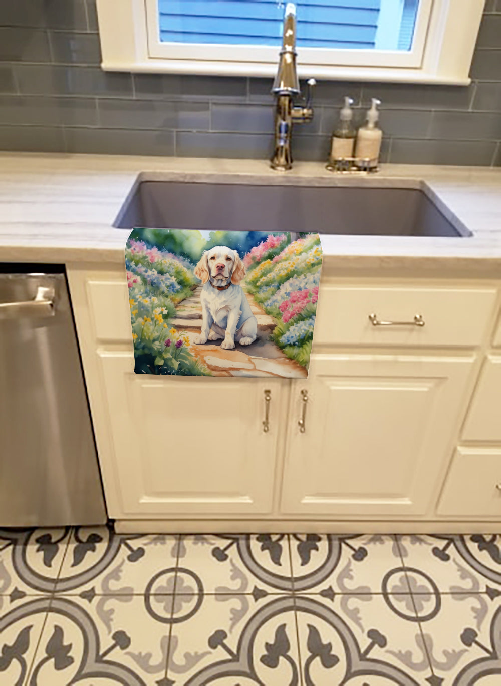 Caroline's Treasures Clumber Spaniel Spring Path Kitchen Towel