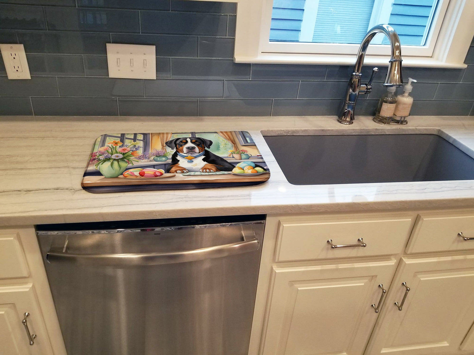 Caroline's Treasures Decorating Easter Greater Swiss Mountain Dog Dish Drying Mat
