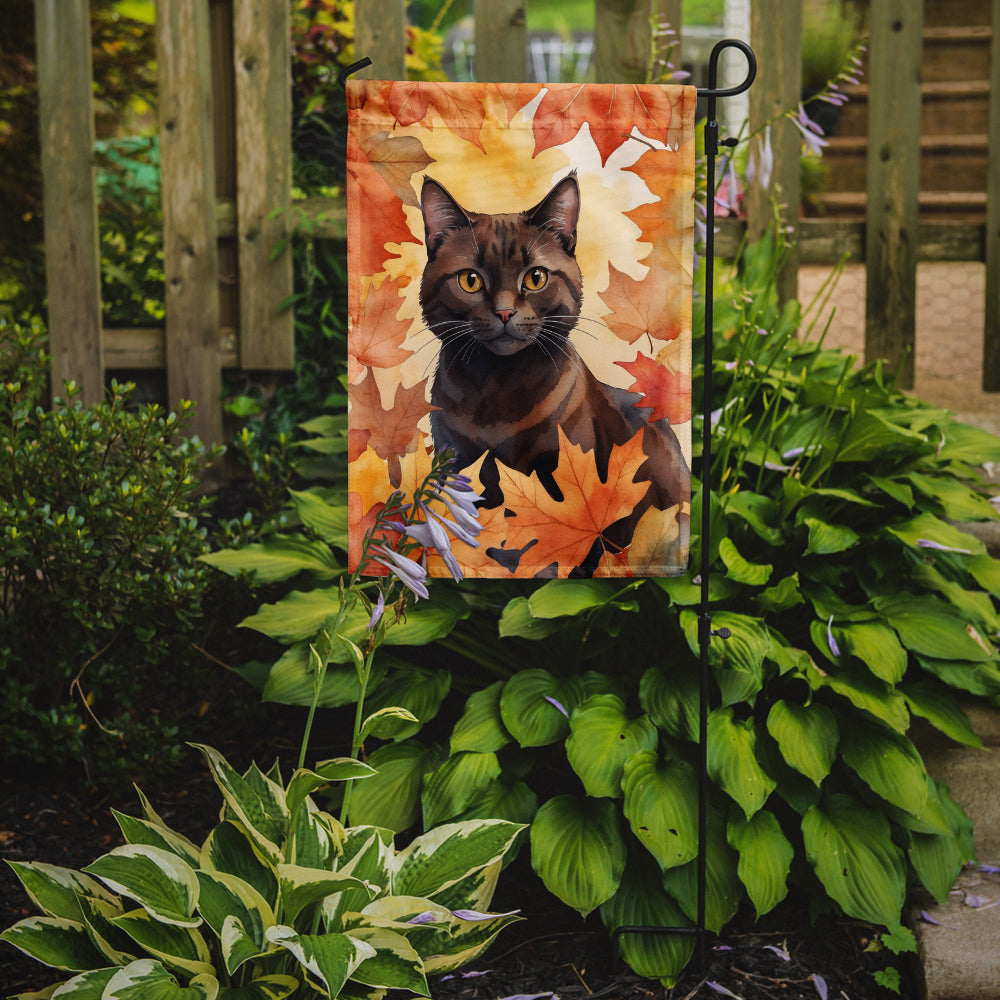 Caroline's Treasures York Chocolate Cat Fall Garden Flag - Cat in Fall Leaves - Cat-Themed Seasonal Yard Decor