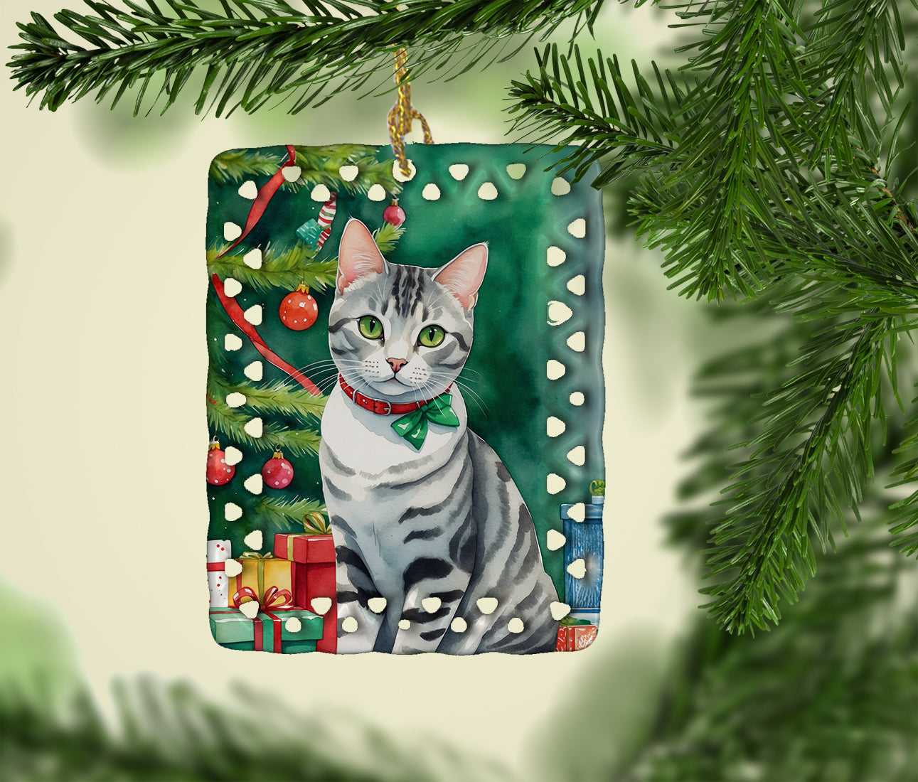 Caroline's Treasures American Shorthair Cat By the Christmas Tree Porcelain Ornament