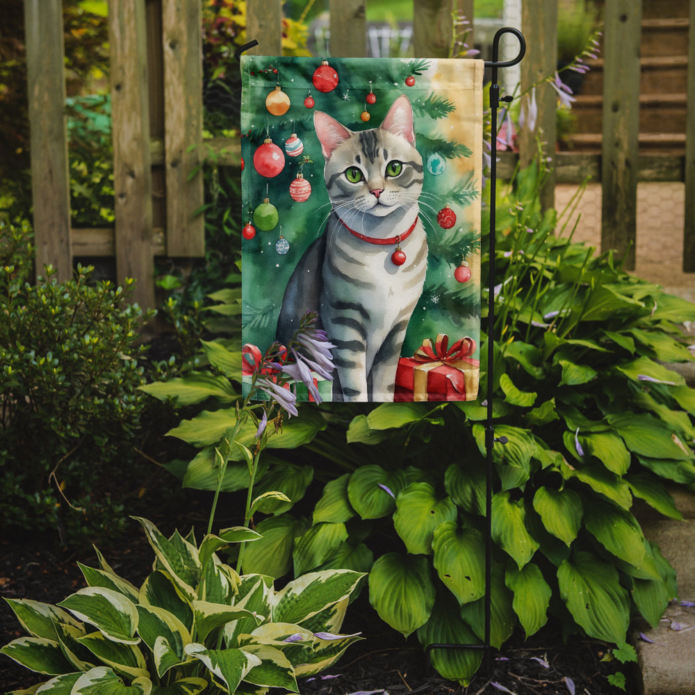 Caroline's Treasures Asian Cat Christmas Garden Flag - Cat by the Christmas Tree - Cat-Themed Holiday Yard Decor