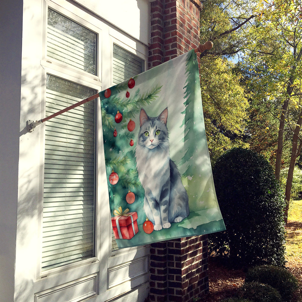 Caroline's Treasures Australian Mist Cat By the Christmas Tree House Flag