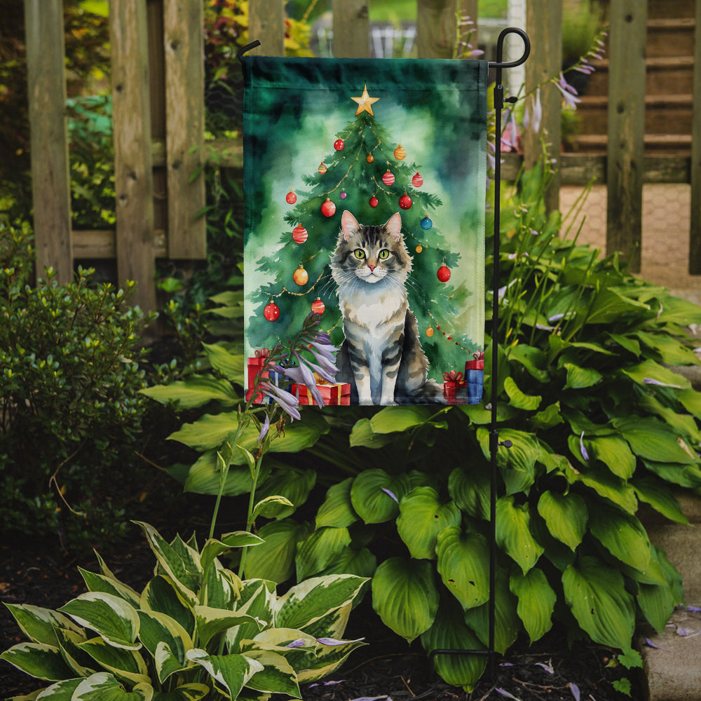 Caroline's Treasures La Perm Christmas Garden Flag - Cat by the Christmas Tree - Cat-Themed Holiday Yard Decor